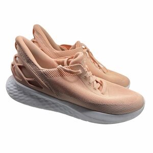 Kizik Men's Size 11 Athens Peaches & Cream Sneakers